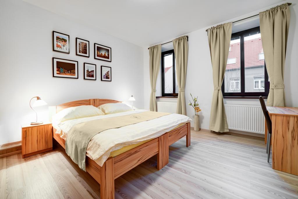 Penzion Královská Cesta Brno Habitación foto